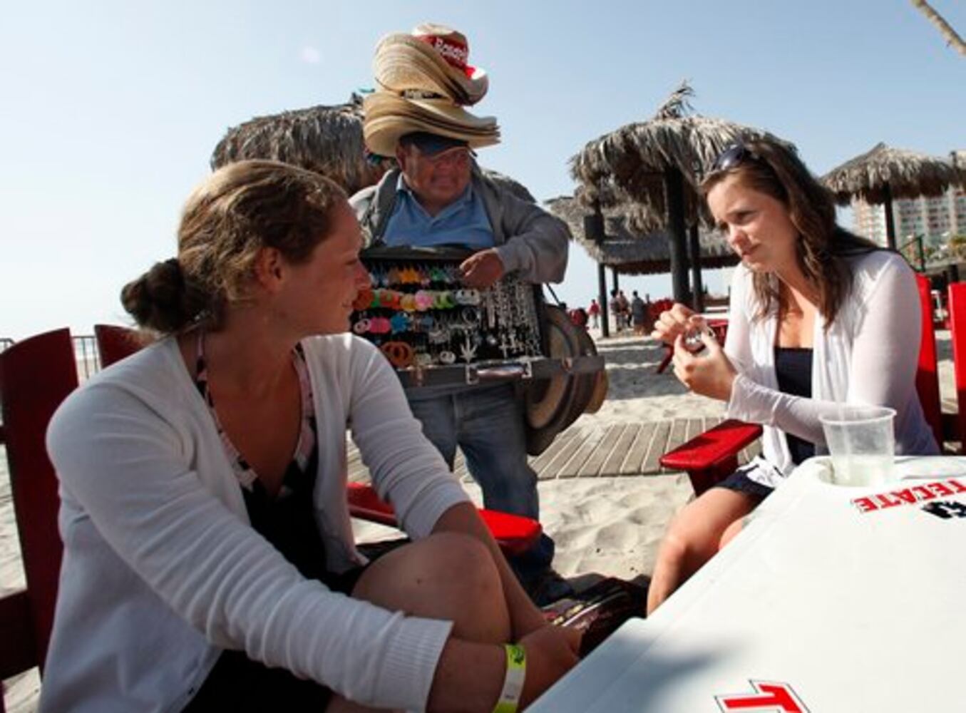 Tourists avoid Mexico travel this spring