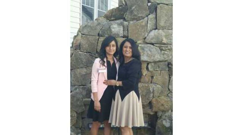 Stephanie Perez (left), Elizabeth Alvarez-Perez (Credit: Gainesville Times)