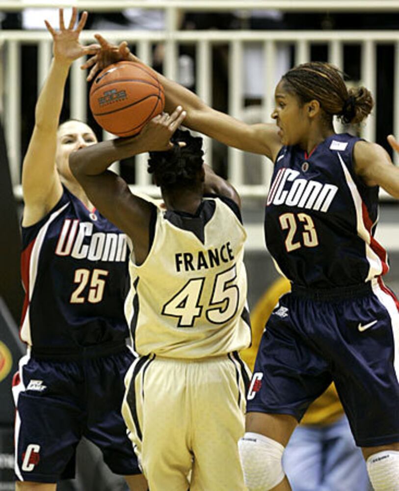 Gimme 5: Why UConn's Maya Moore rocks