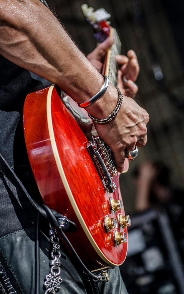 Legendary acts Aerosmith, Slash rock Cincinnati
