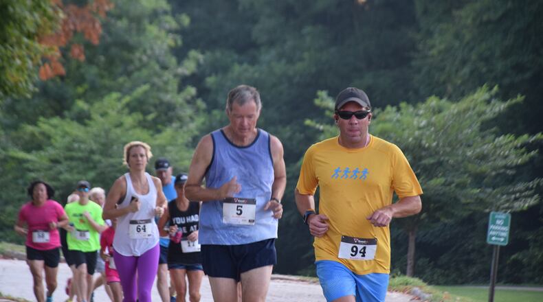 Runners for the "It Starts in the Park" 5K in Brookhaven