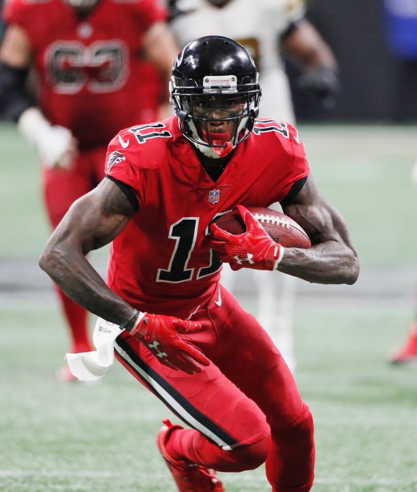 Photos: Falcons hold on, beat the Saints