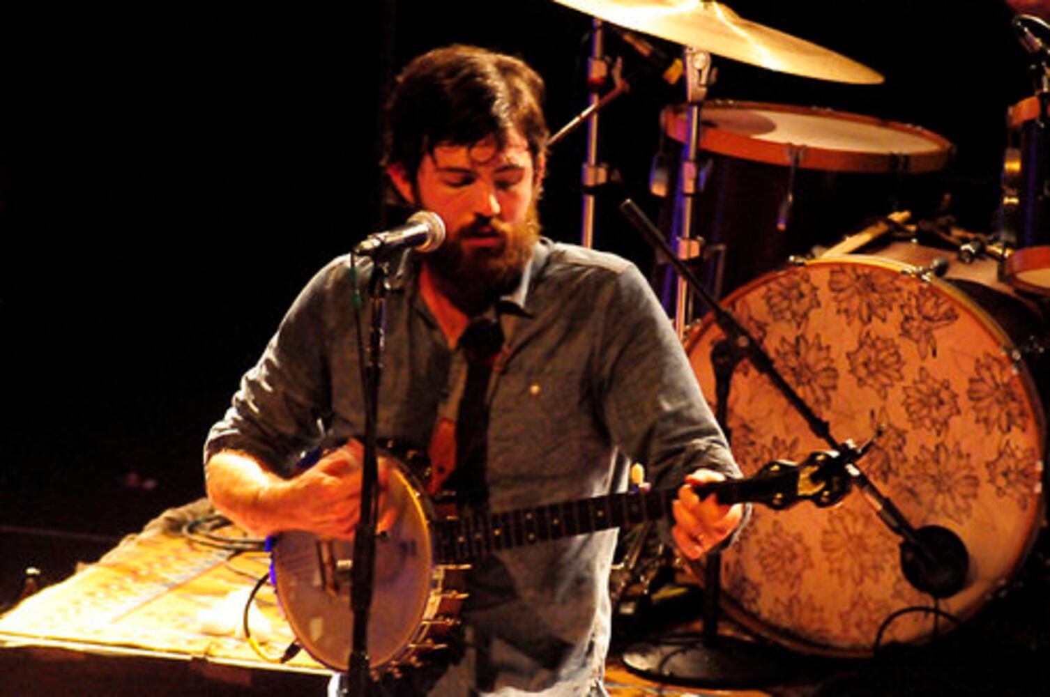 Avett Brothers pack the Tabernacle