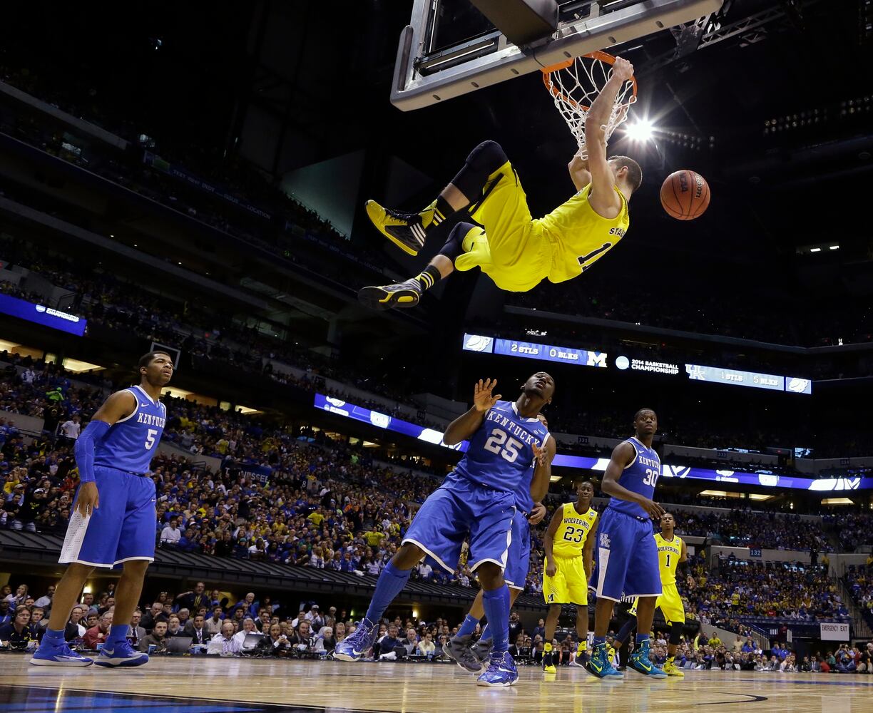 Elite Eight - Kentucky vs. Michigan