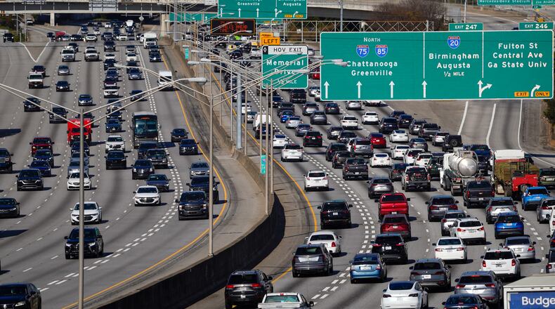 Traffic builds up on the downtown connector just south of the city. Monday, November 25, 2024 (Ben Hendren for the Atlanta Journal-Constitution)