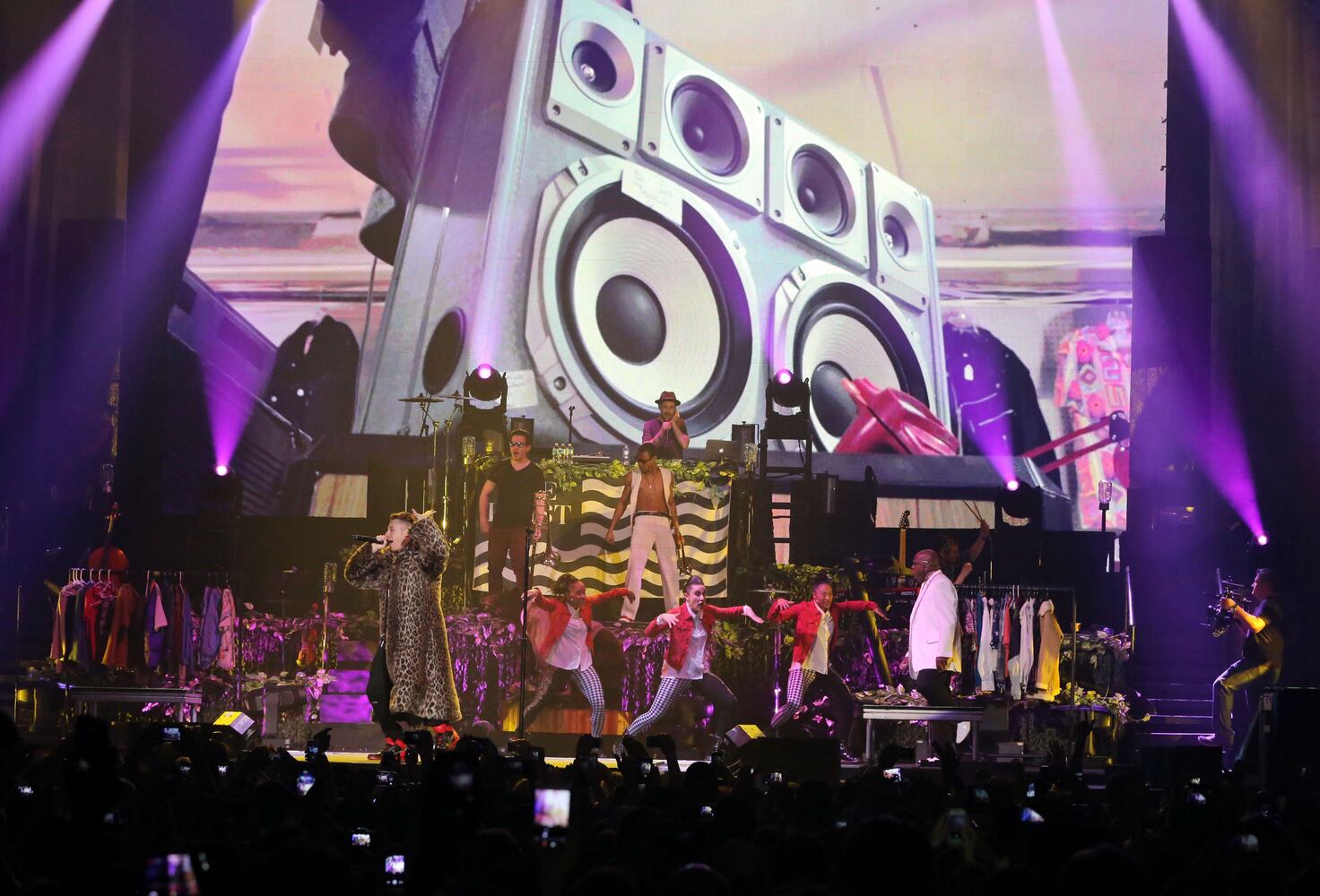 Nov. 22, 2013