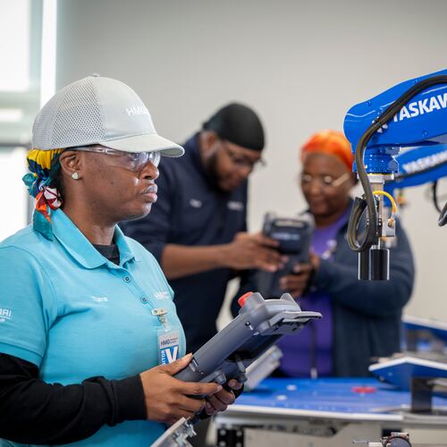 A Hyundai Metaplant trainee learns how to program a robotics machine in a Quick Start class at the Hyundai Mobility Training Center of Georgia. (Courtesy of Georgia Quick Start)
