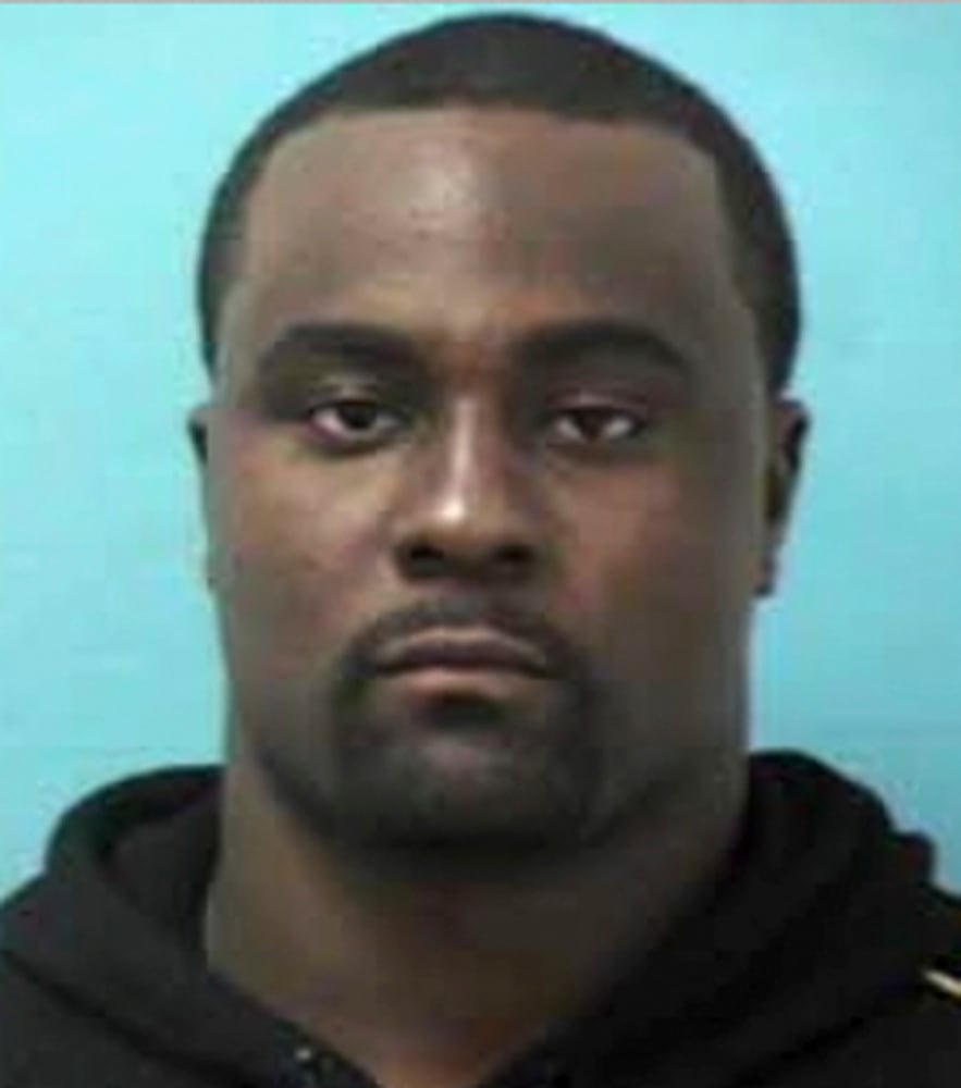 Titans RB Shonn Greene arrested for alleged handicapped parking incident