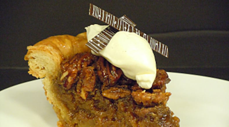 How can you create the perfect pie crust like chef Art Smith at Southern Art? Atlanta's top chefs have tips you can easily follow in your home kitchen.