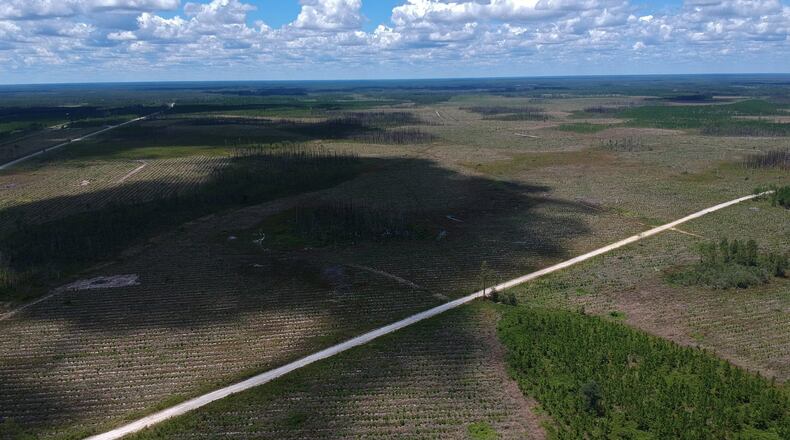 Twin Pines Minerals plans to mine in phases along Trail Ridge. Aerial photography shows the proposed mining site located north of Ga. 94 (left) and the southeastern edge of the Okefenokee Swamp (right) in Saint George. HYOSUB SHIN / HYOSUB.SHIN@AJC.COM