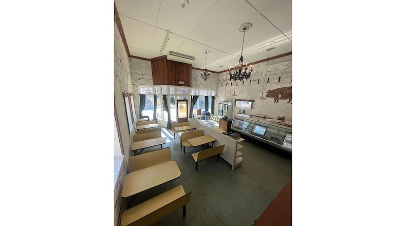 Pure Quill Superette in Edgewood features vintage-style booths and a breakfast bar for seating. / Courtesy of Pure Quill Superette