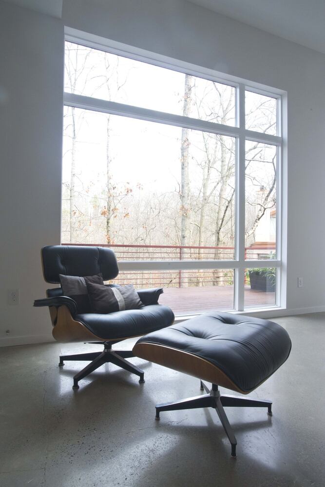Architectural style: Modern