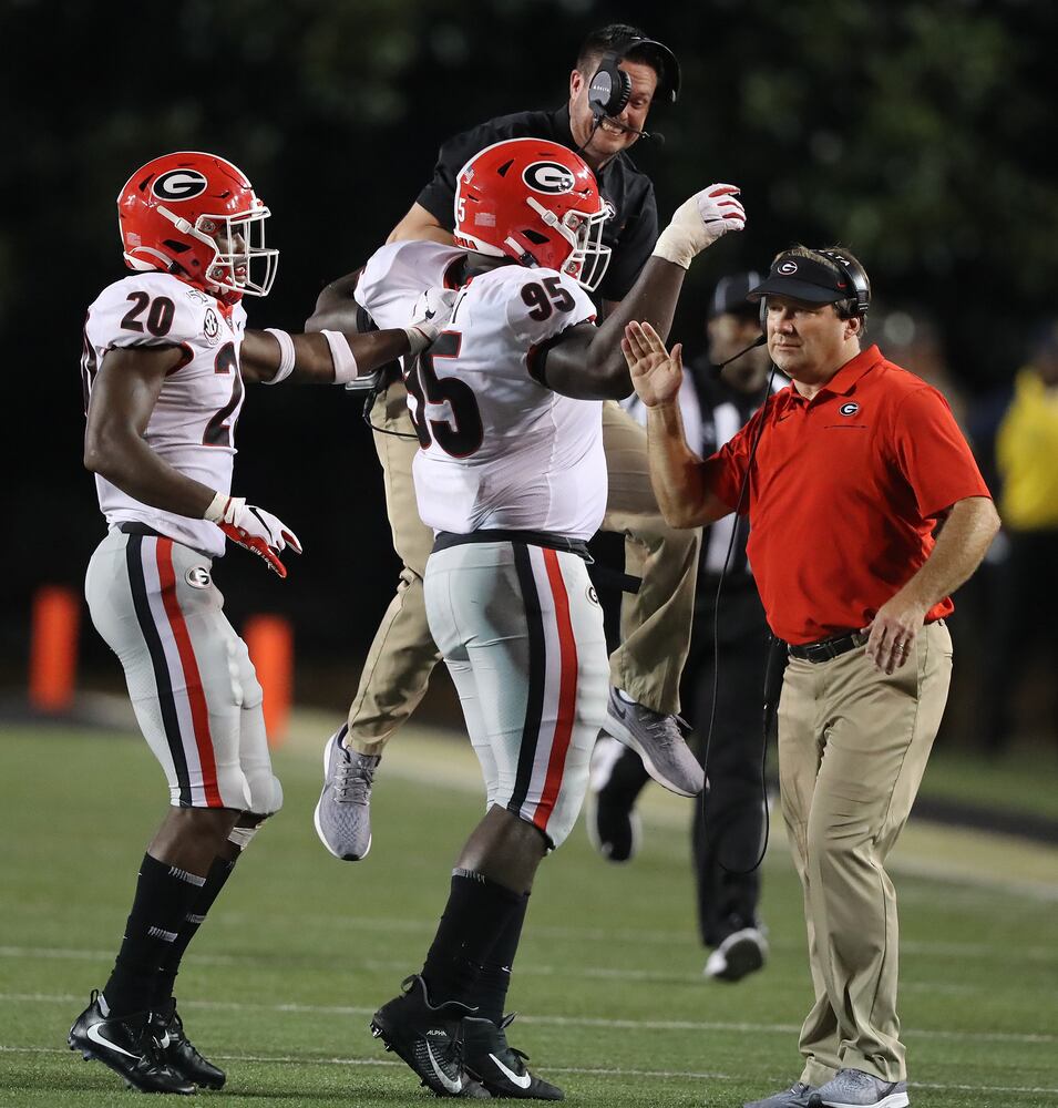 Photos: Bulldogs cruise past Vanderbilt in opener