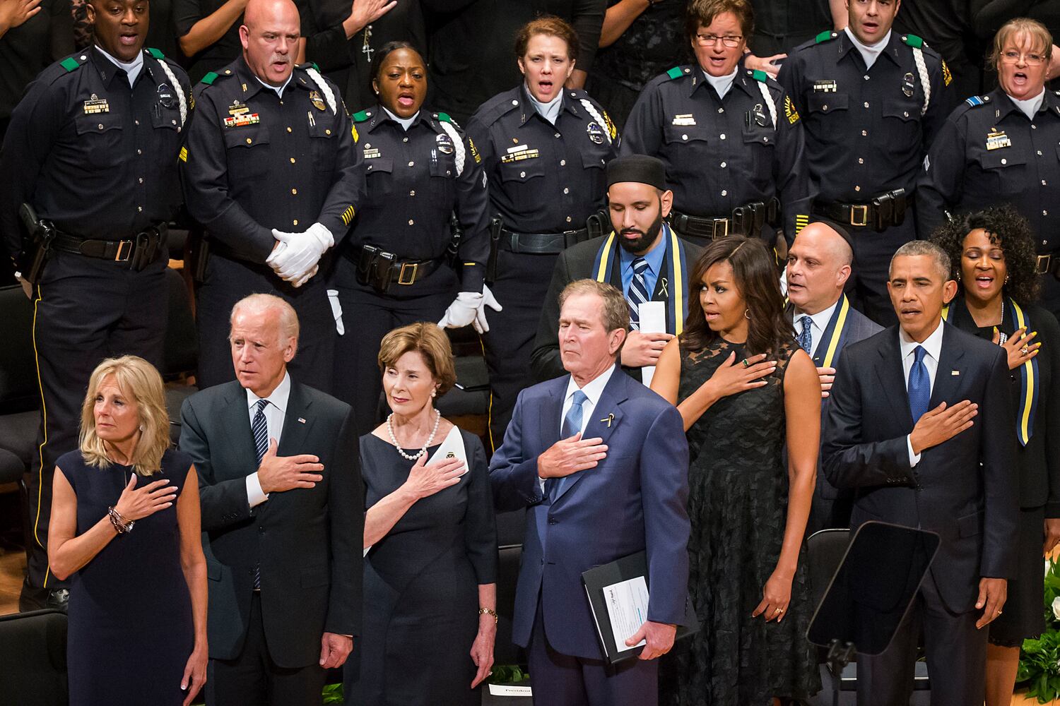 Memorial service for 5 officers killed in Dallas, 07.12.16