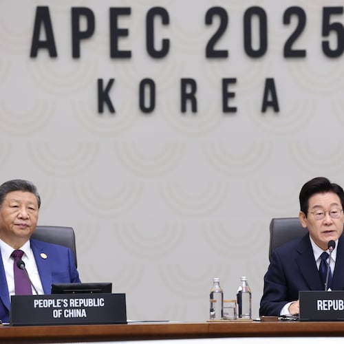 South Korean President Lee Jae Myung, right, speaks next to Chinese President Xi Jinping at the Asia-Pacific Economic Cooperation (APEC) Economic Leaders' Meeting in Gyeongju, South Korea, Saturday, Nov. 1, 2025. (Yonhap via AP)