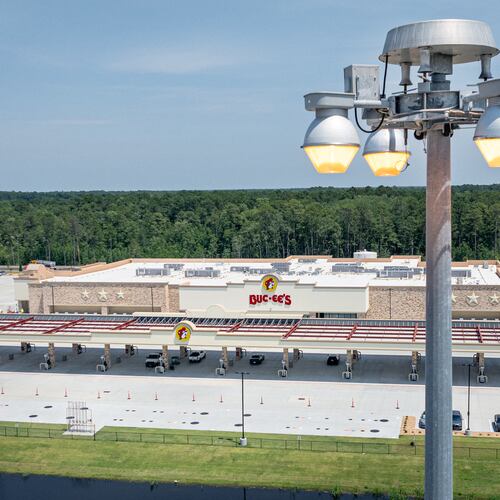 High mast lights at Exit 42, the location of the new Buc-ee’s in Brunswick, GA, on June 25, 2025. (Justin Taylor/The Current GA/CatchLight Local)