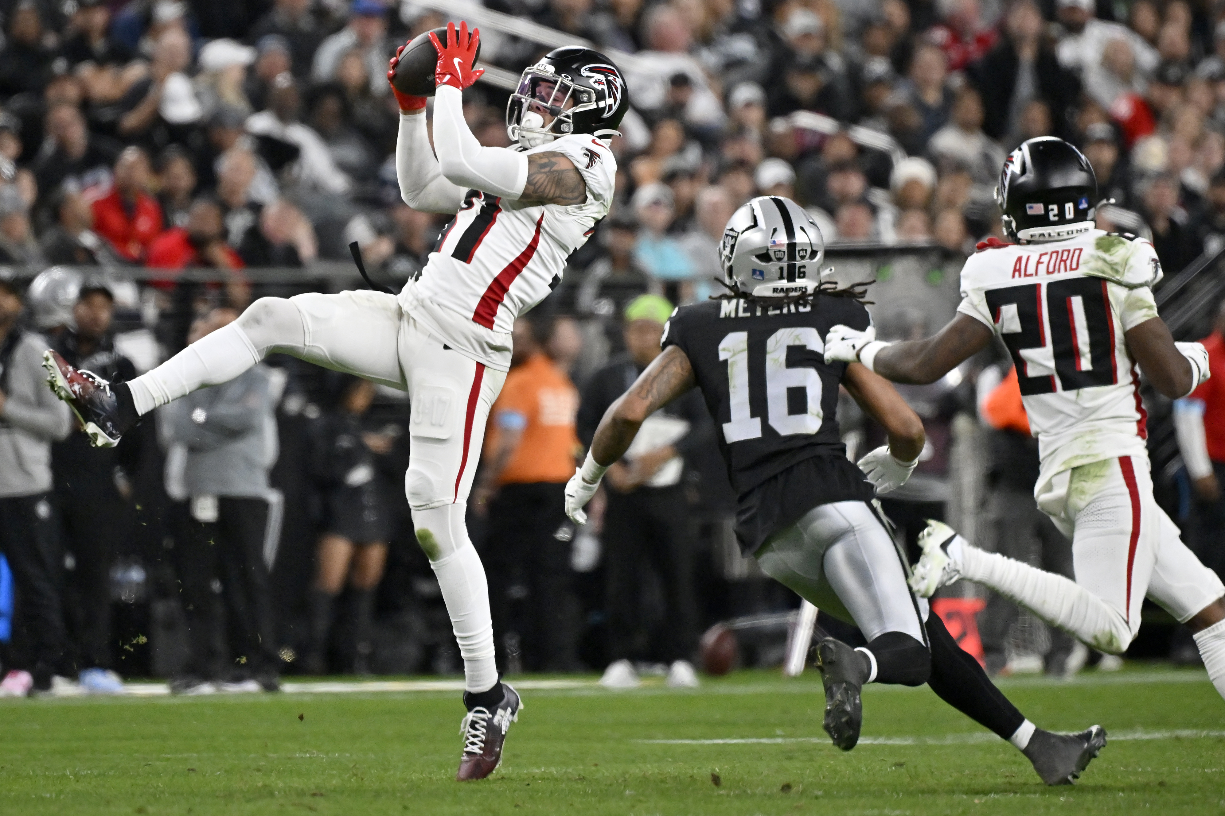 Falcons Raiders Football