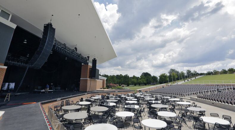 Wolf Creek Amphitheater will not have alcohol for sale at its first show of the year. BOB ANDRES /BANDRES@AJC.COM AJC FILE PHOTO