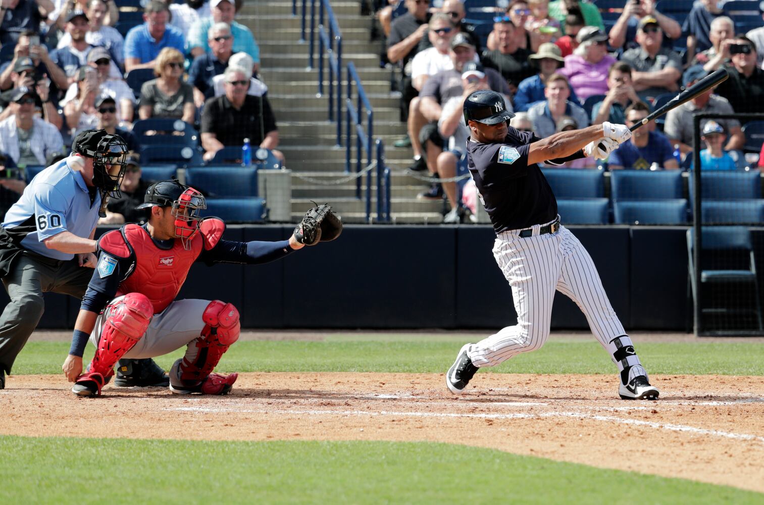 Photos: Braves fall to Yankees in eventful spring game
