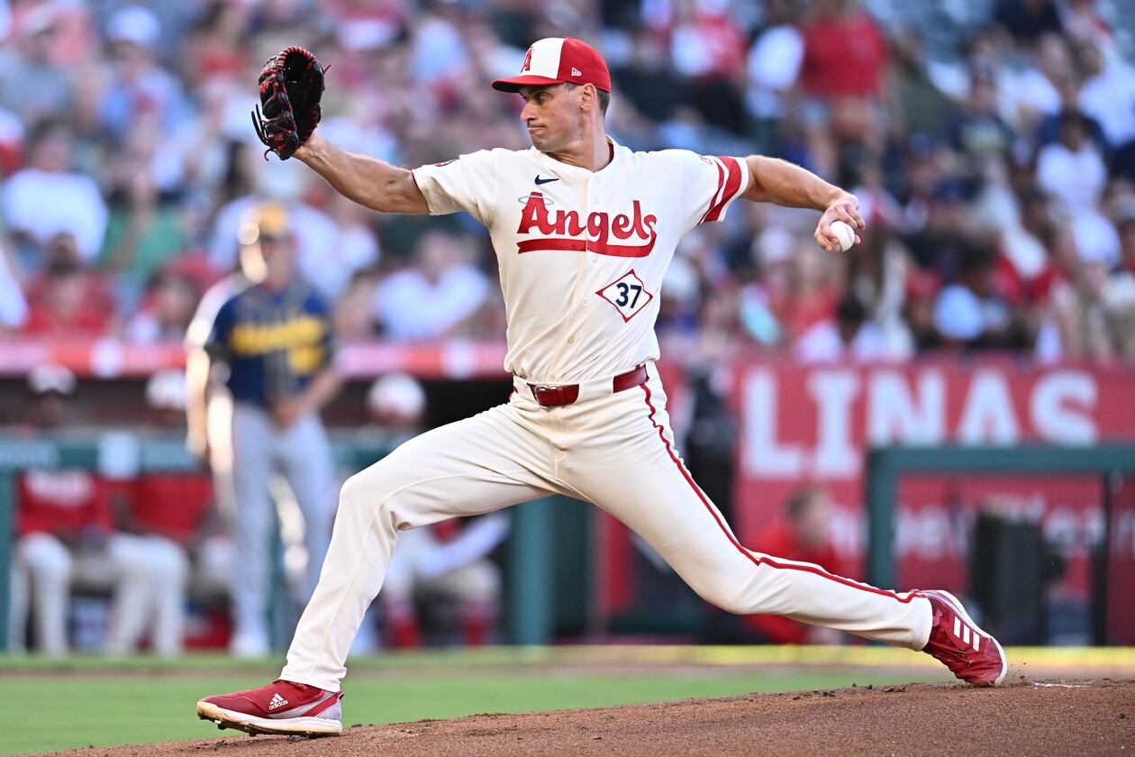 Los Angeles Angels pitcher Brent Suter delivers during the first inning of a baseball game against the Milwaukee Brewers, Saturday, Aug. 1, 2026, in Anaheim, Calif. (AP Photo/William Liang)