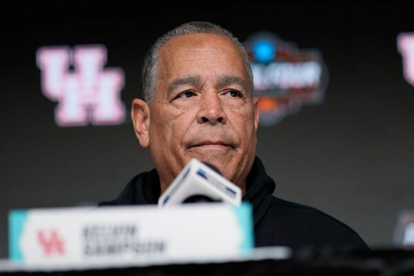 Houston head coach Kelvin Sampson speaks during a news conference at the Final Four of the NCAA college basketball tournament, Sunday, April 6, 2025, in San Antonio. (AP Photo/David J. Phillip)