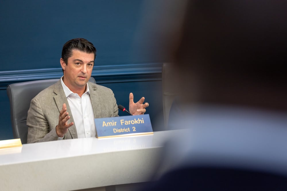 Atlanta City Council member Amir Farokhi plans to leave his position this month.
