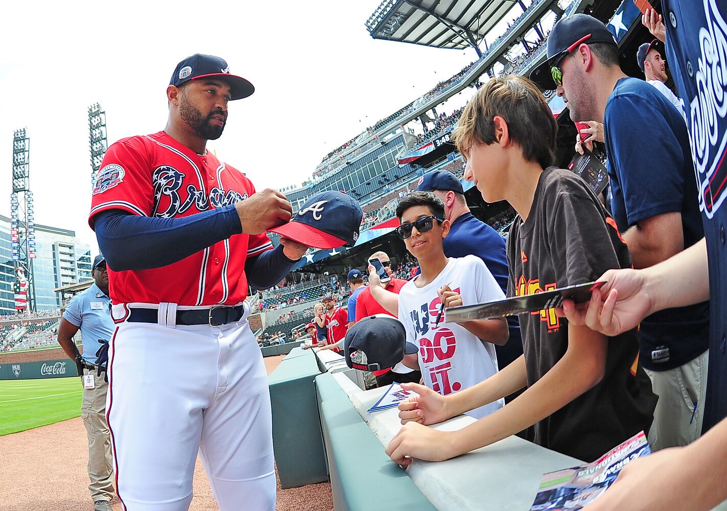 Photos: Rio Ruiz hits first home run as Braves host Nats