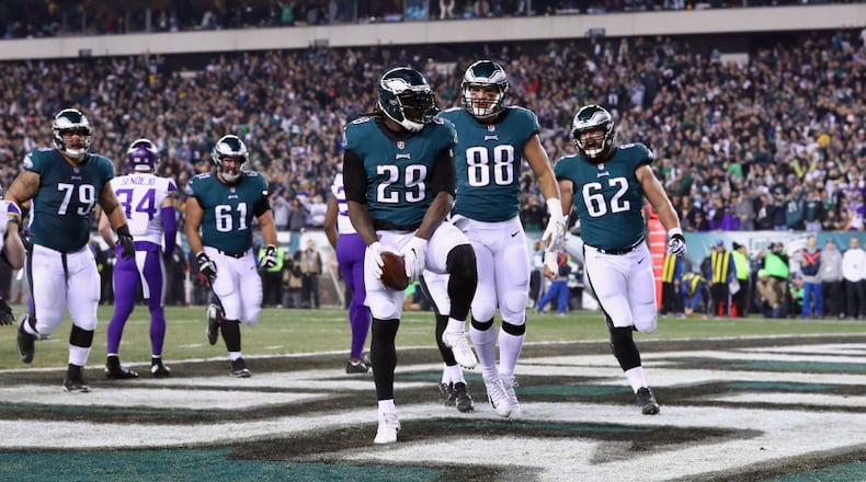 PHILADELPHIA, PA - JANUARY 21: LeGarrette Blount #29 of the Philadelphia Eagles is congratulated by his teammates after scoring a second quarter rushing touchdown against the Minnesota Vikings in the NFC Championship game at Lincoln Financial Field on January 21, 2018 in Philadelphia, Pennsylvania. (Photo by Al Bello/Getty Images)