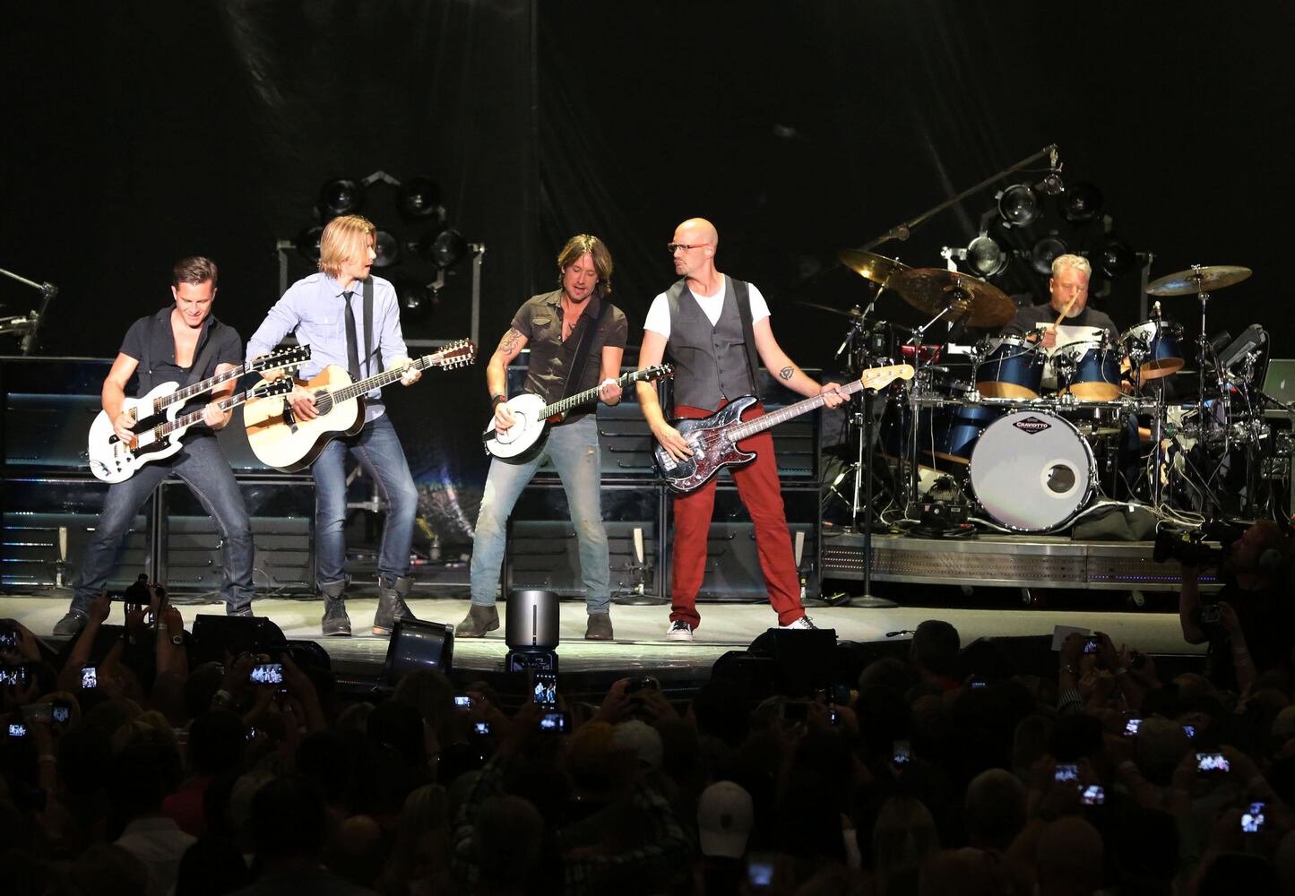 Light the Fuse Tour, July 27, 2013