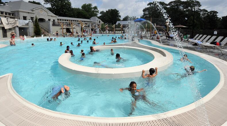 Piedmont Park Aquatic Center June 13, 2009.  The new pool features water spray, lap lanes, shallow wading section and a channel for floating.    BRANT SANDERLIN / bsanderlin@ajc.com