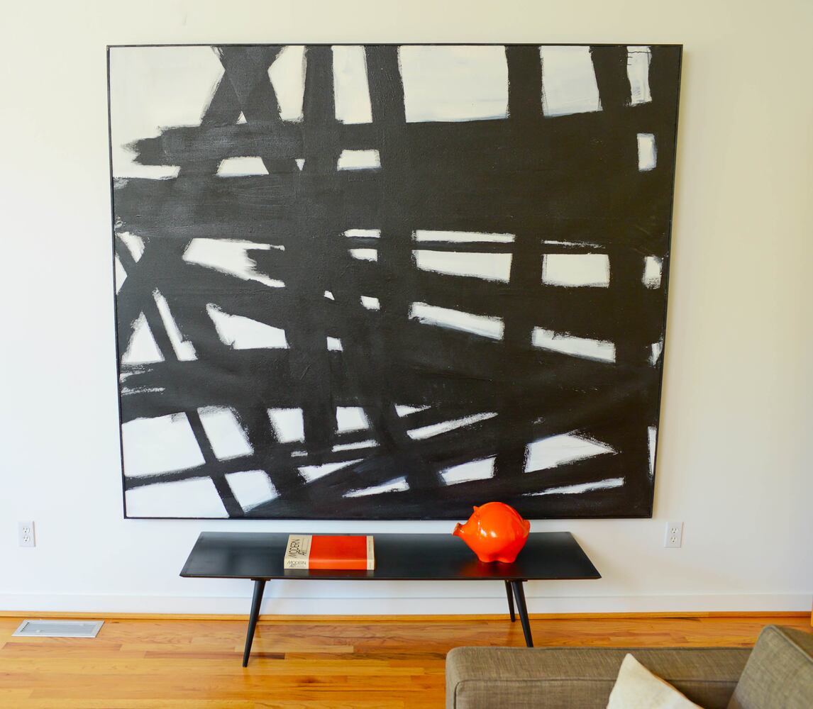 Owner of eclectic bar lives in midcentury modern loft
