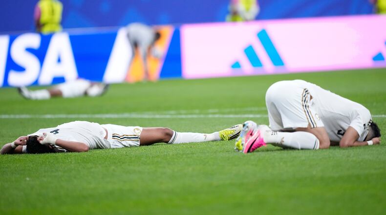 Saudi Arabia players react after the World Cup Group H soccer match between Cape Verde and Saudi Arabia in Houston, Friday, June 26, 2026. (AP Photo/Ashley Landis)