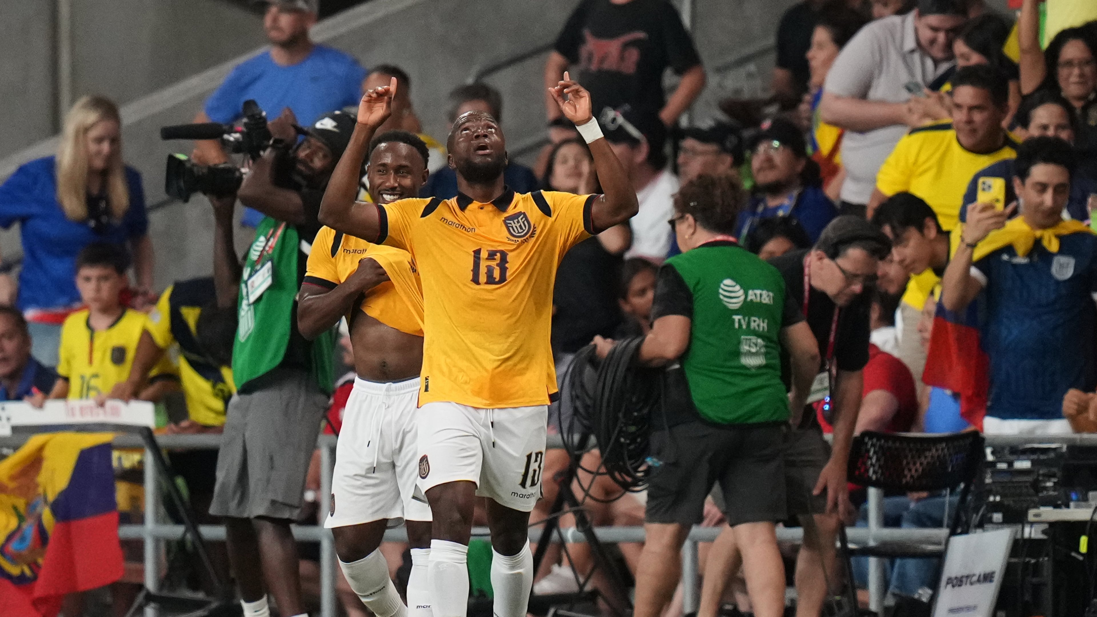 CORRECTS PLAYER - Ecuador's Enner Valencia (13) celebrates a goal against the United States during the first half of an international friendly soccer match in Austin, Texas, Friday, Oct. 10, 2025. (AP Photo/Eric Gay)