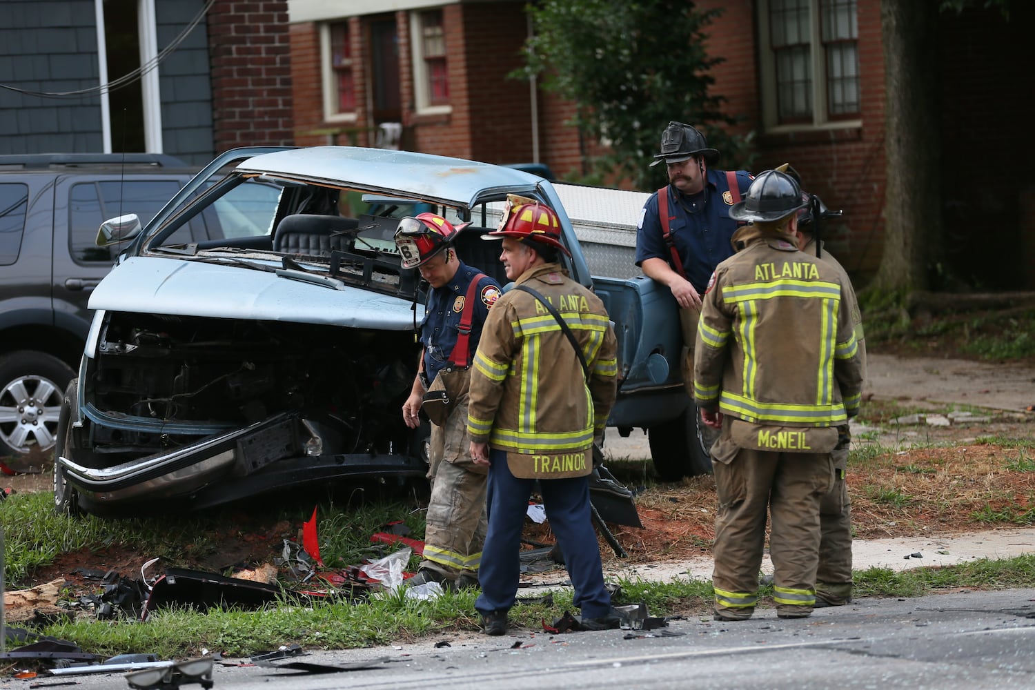 Officer involved crash on Moreland