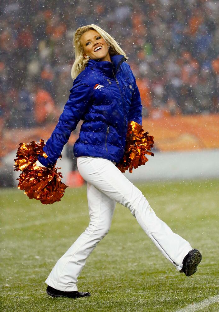 NFL cheerleaders Week 12
