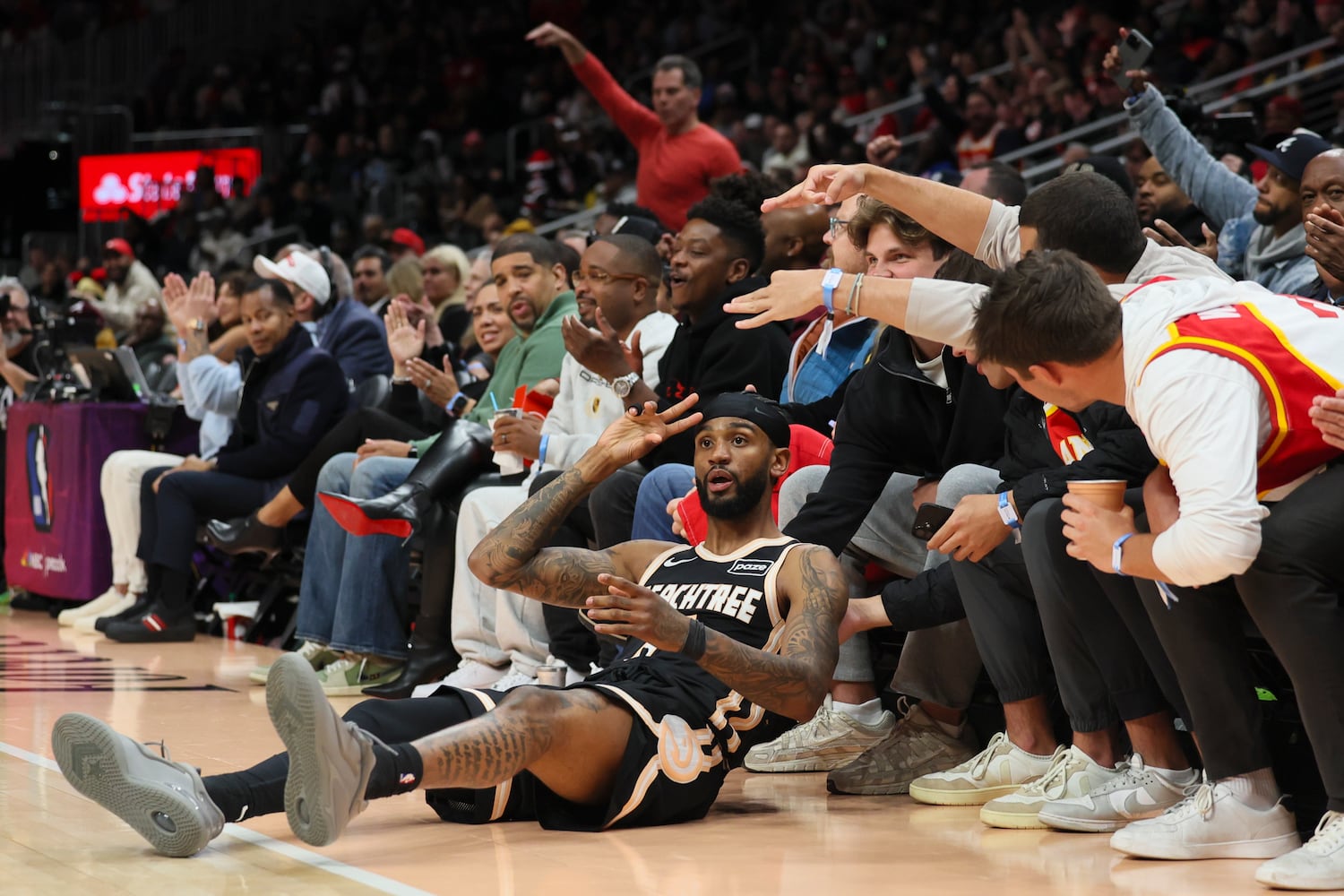 Atlanta Hawks host the Orlando Magic in an NBA game