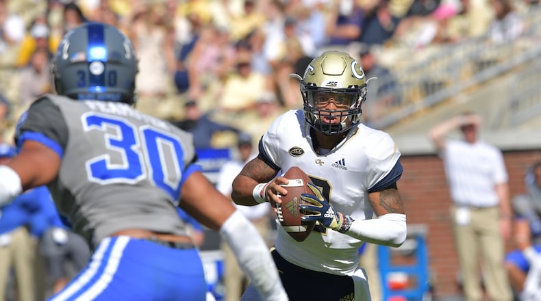 October 13, 2018 Atlanta - Georgia Tech quarterback Tobias Oliver (8) runs with the football in the second half at Bobby Dodd Stadium on October 13, 2018. Duke won 28-14 over the Georgia Tech. HYOSUB SHIN / HSHIN@AJC.COM