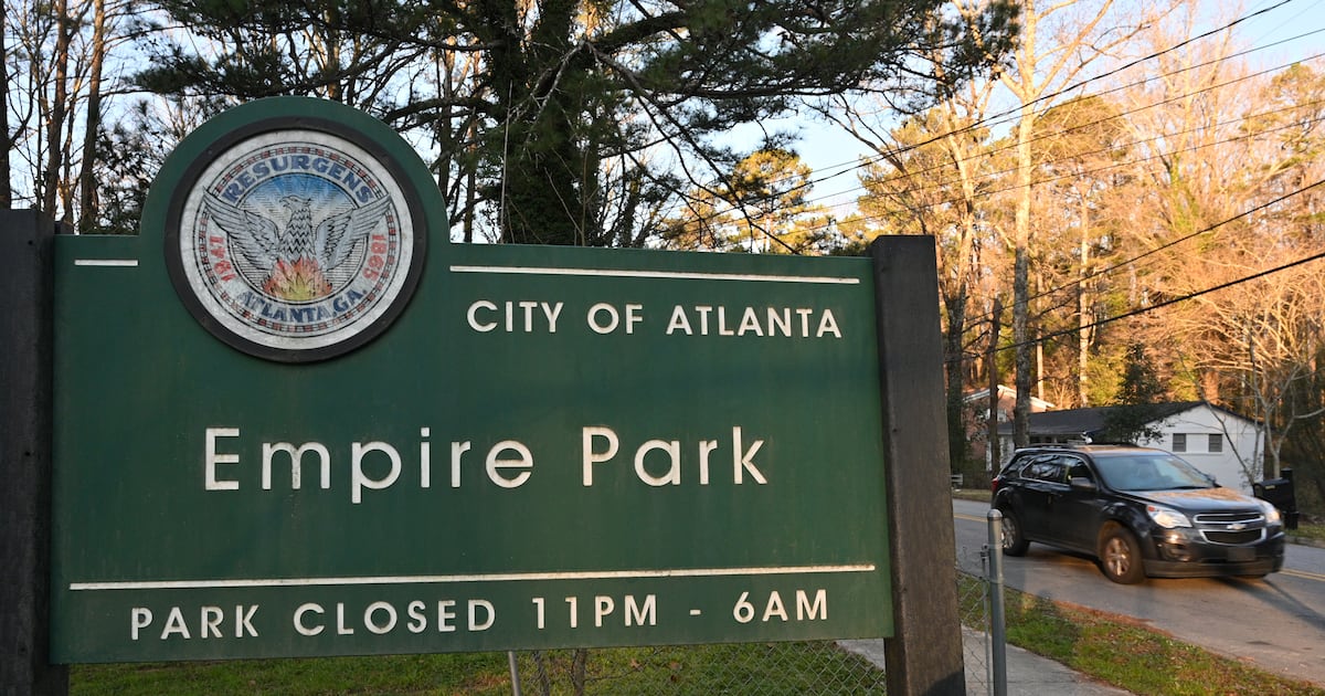 1 dead, 5 injured in shooting at SE Atlanta park, police say