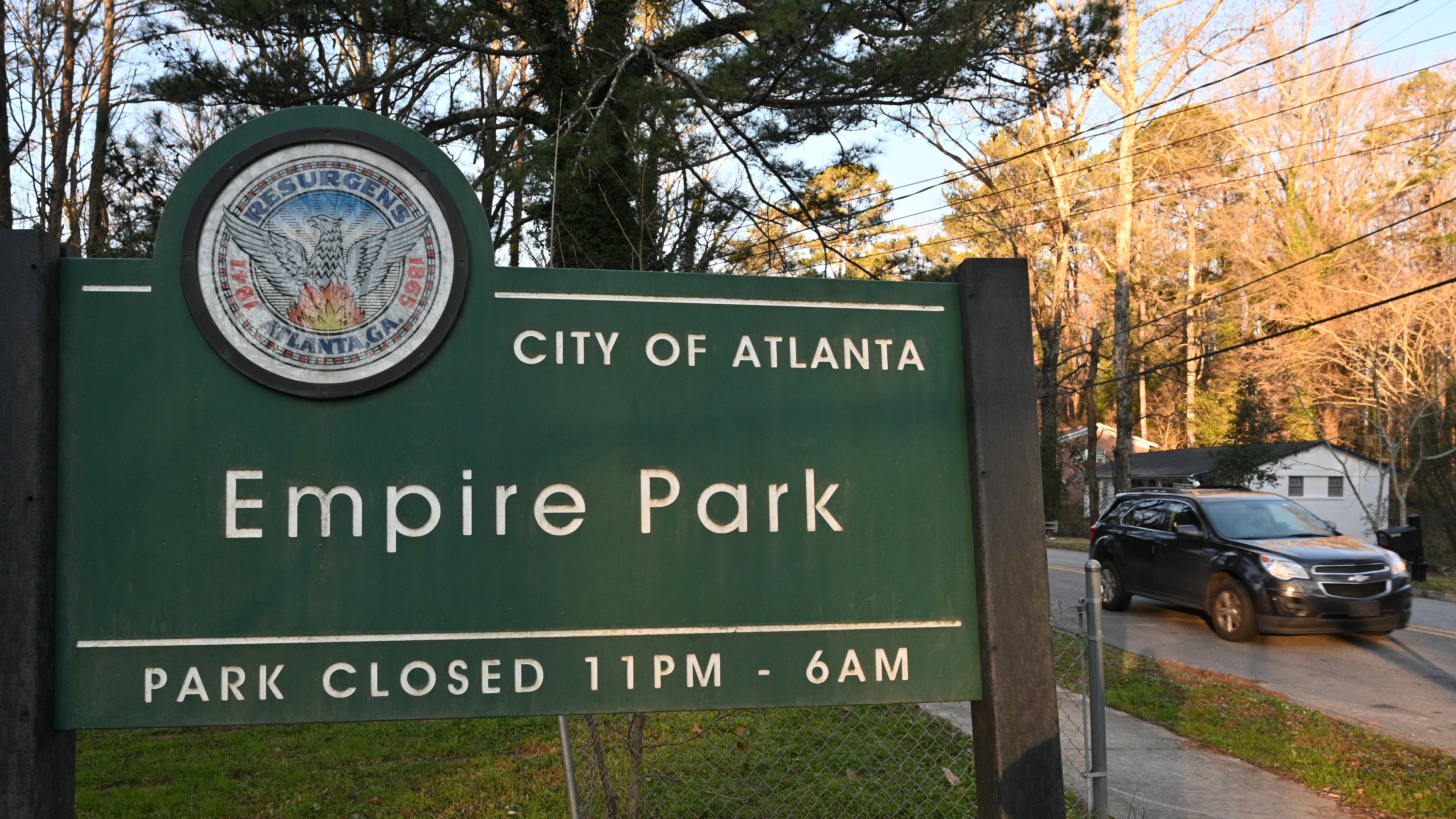 Police responded to a Thursday night shooting at Empire Park that left one dead and five injured. (Hyosub Shin/AJC 2022)