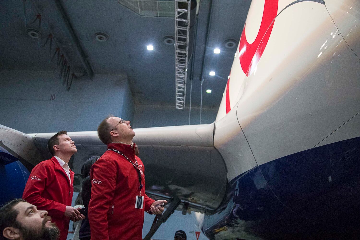 Delta celebrates $1.6 billion profit sharing payout to employees