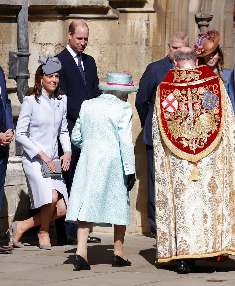 queen elizabeth celebrates 93rd birthday