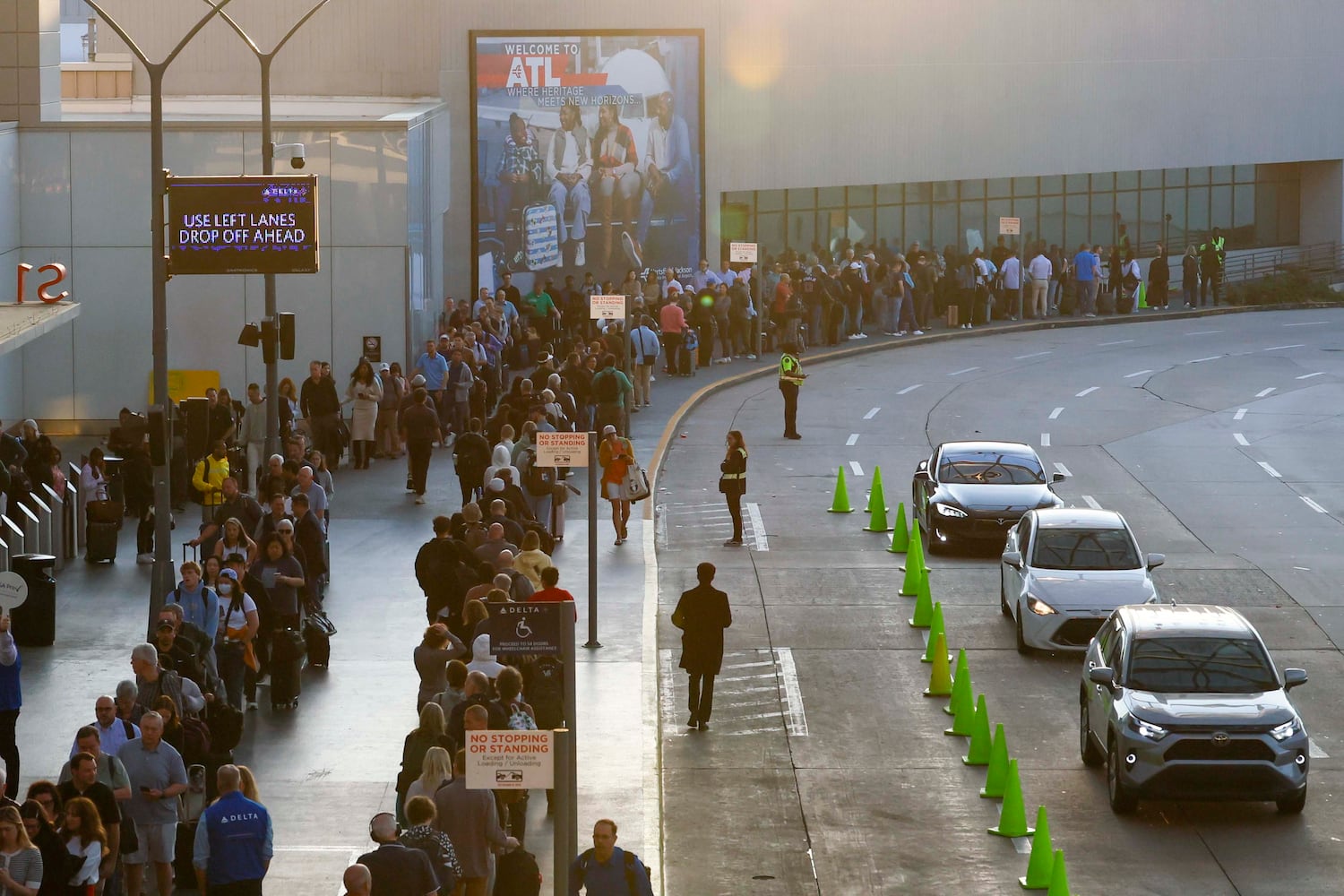 Atlanta Hartsfield-Jackson International Airport long lines