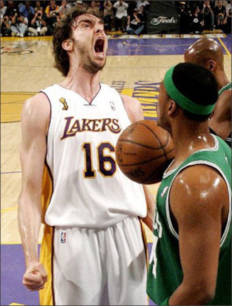 Pau Gasol, 2001