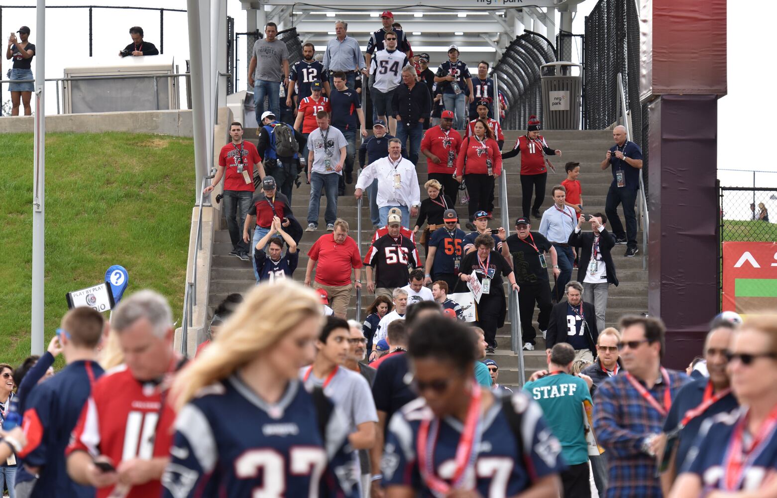 Falcons fans party in Houston on Super Bowl Sunday