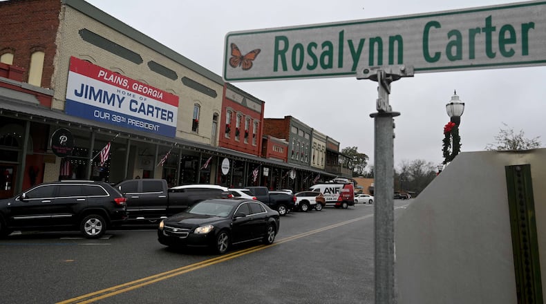 The motorcade for Rosalynn Carter will start in downtown Plains on Monday. (Hyosub Shin / Hyosub.Shin@ajc.com)