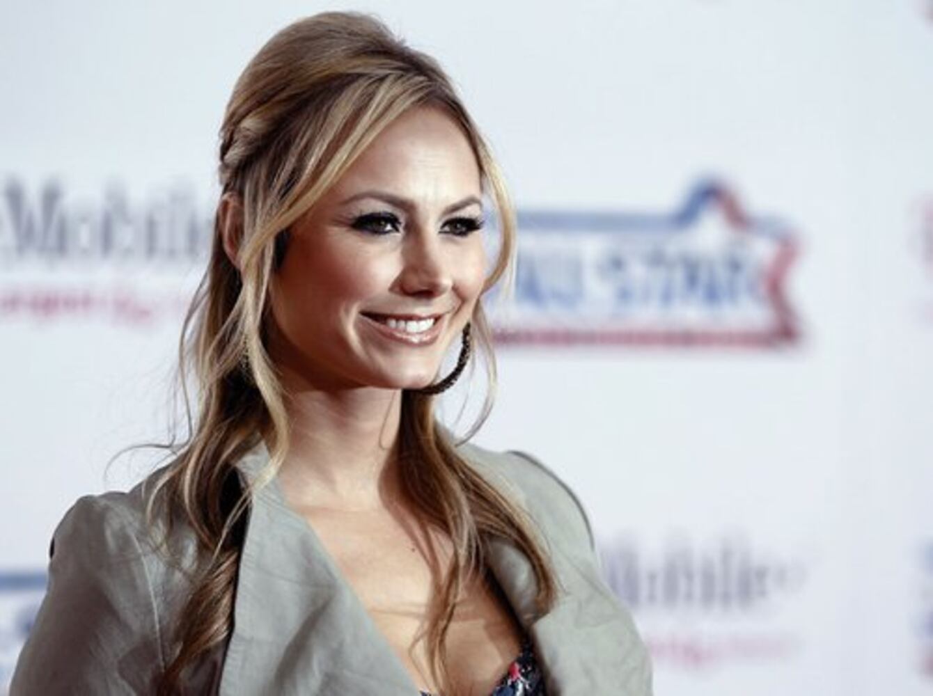 Celebrities turn out for NBA All-Star Game