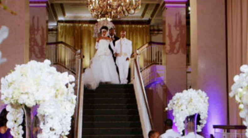 Momma Dee gets married to Ernest. CREDIT: VH1