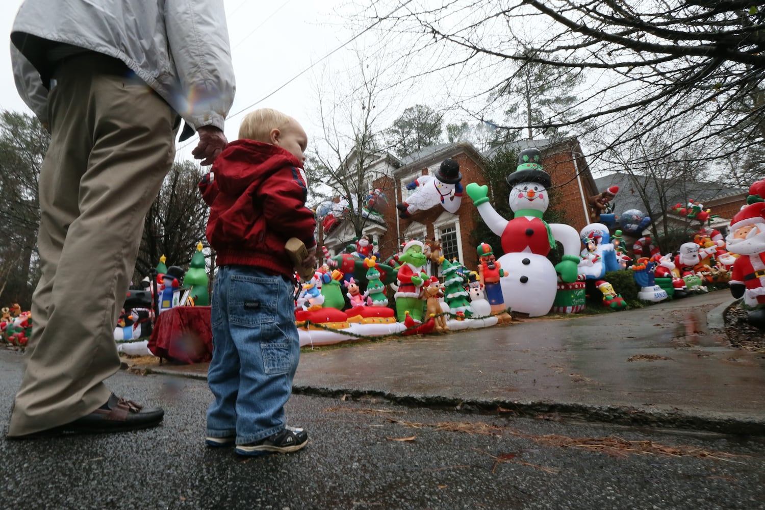 Brookhaven Christmas yard display