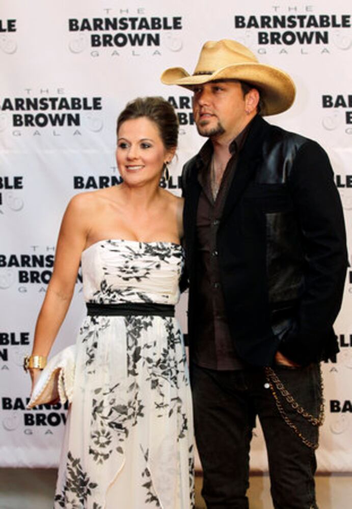 Kentucky Derby parties bring out celebrities