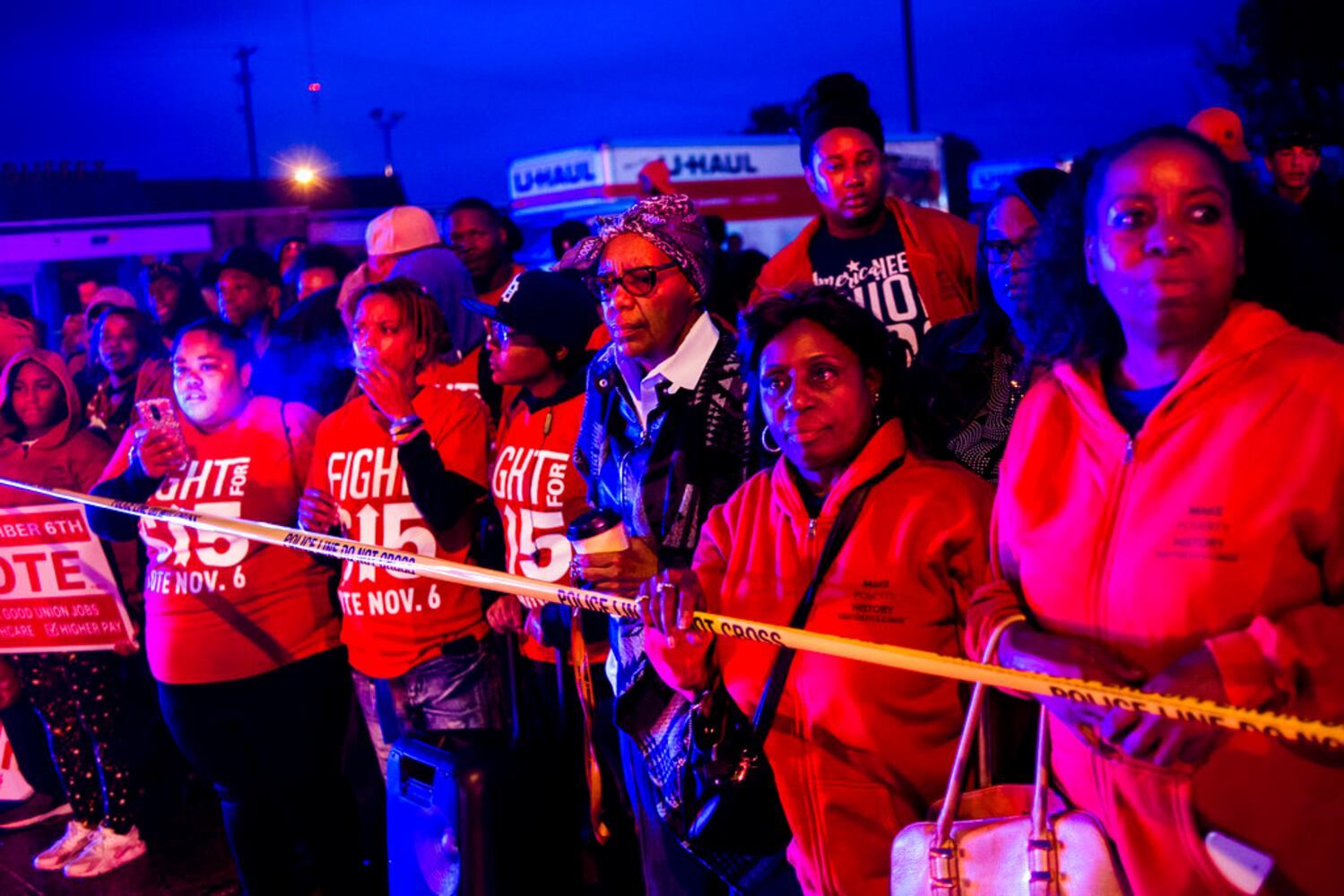 Photo: Truck crashes into minimum wage protests; police believe accident